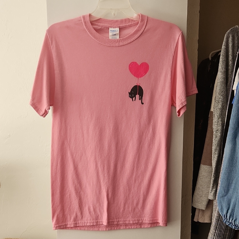 Pink T-shirt With Heart Balloon Cat